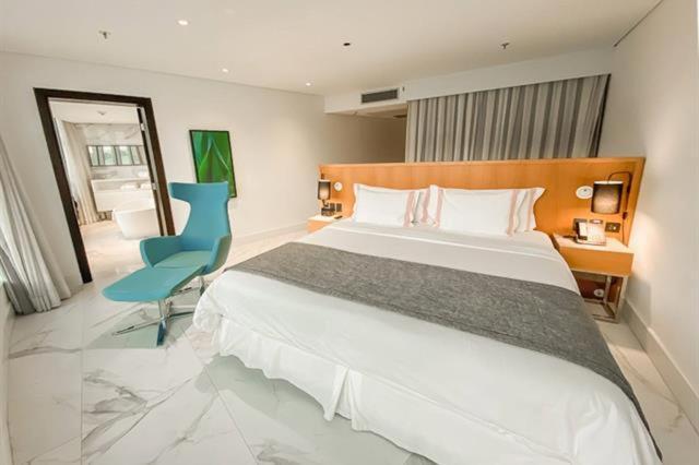 Hotel Luxuoso Nacional - Com Banheira